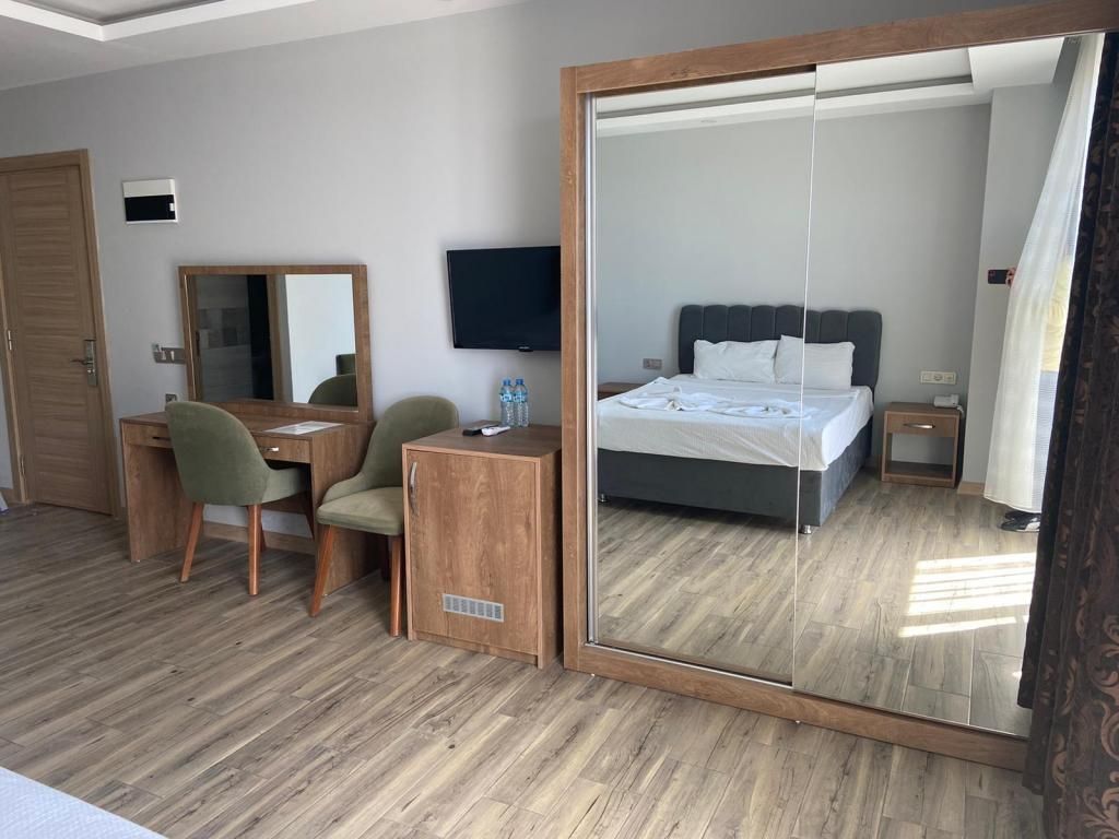 Zeynel Hotel Room 9