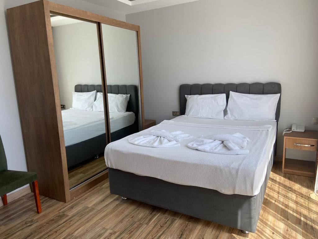 Zeynel Hotel Room 7