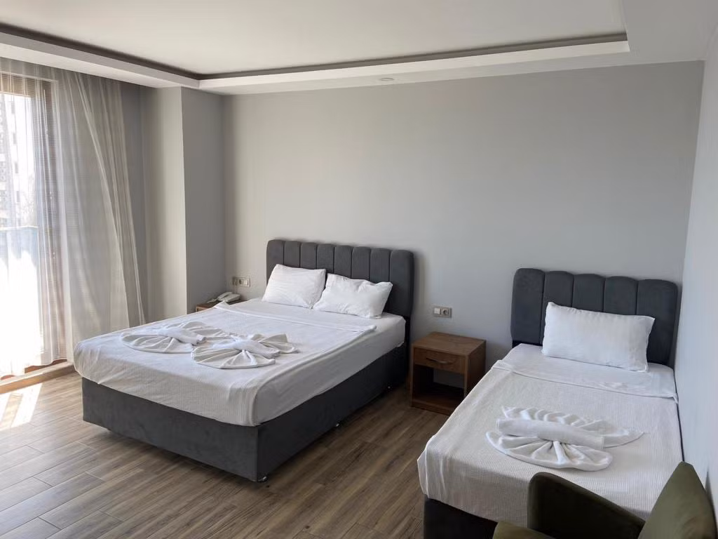 Zeynel Hotel Room 6